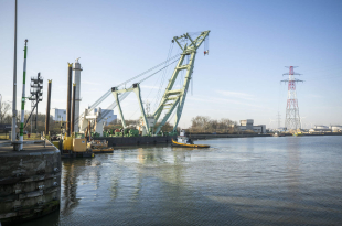 Nederlands bedrijf neemt Antwerpse superkraan Brabo over