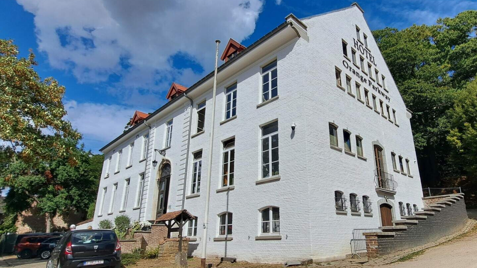 hotel Orange Parkway buiten