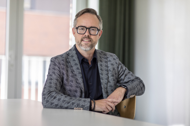 02_InvestSuite_Portrait_02255