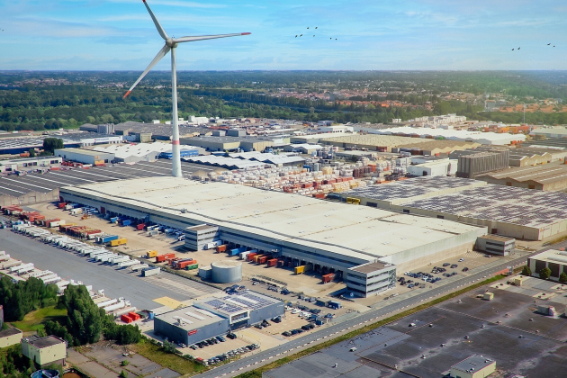 De vastgoedinvesteerder koopt een logistieke site van 38.000 vierkante meter op Rechteroever via een sale-and-leaseback met Vanguard Logistics.