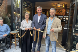 Grand Café Quirinus opent in centrum Vlimmeren
