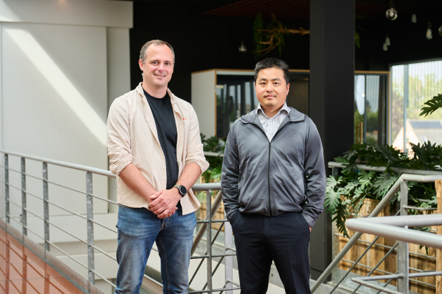 Jens Verbeeck en zijn zakenpartner Ying Cao