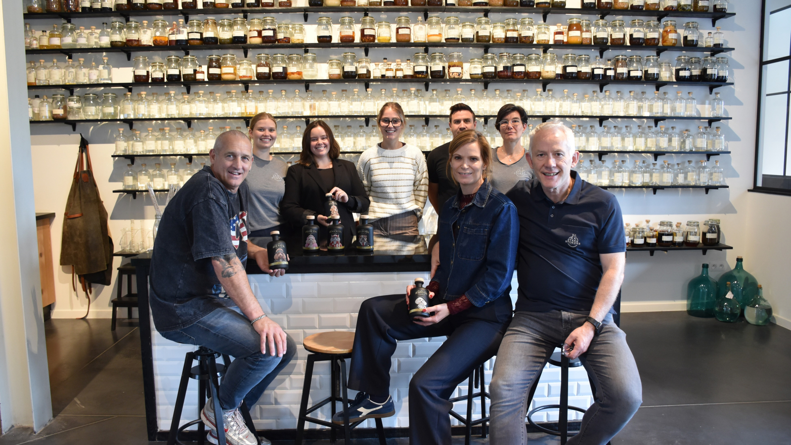 Sterkstokers viert 10 jaar met nieuwe installaties en opvallende gincollectie
