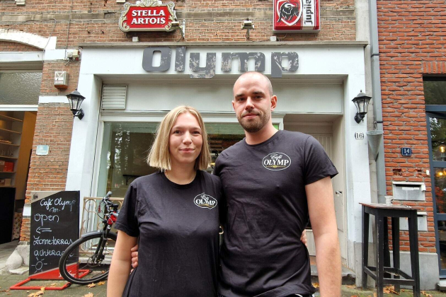 Mortsel_Café-Olymp-met-Nimcke-Boiy-en-Bram-Huisman
