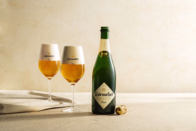 TRIPEL KARMELIET_KV_FLES 2 GLAZEN_BASISBEELD-263