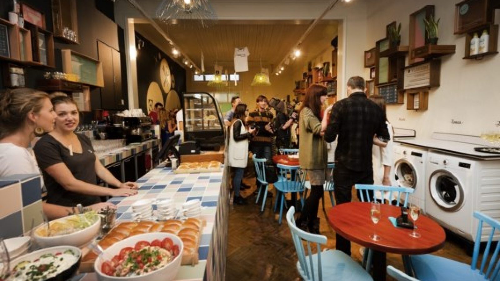 3529efa6-2d55-11e6-8f9d-d5c7697c7b06_web_translate_-17_93758_-12_51596__scale_0_1808225_0_1808225__